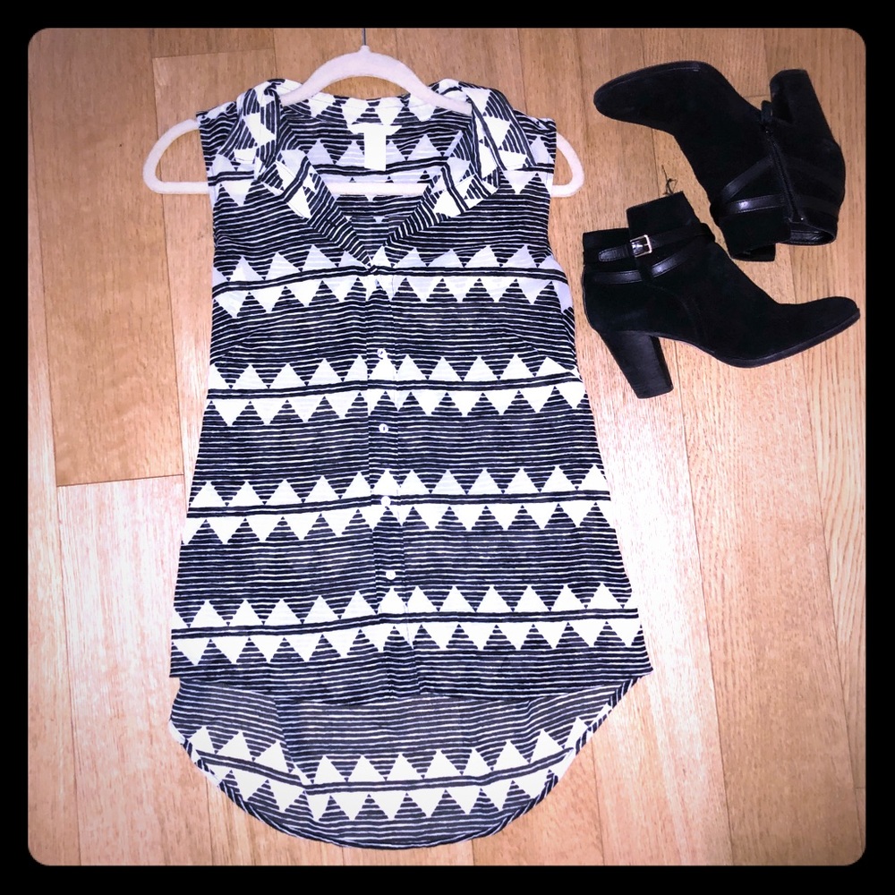 H&M Geometric Black and White Sleeveless Top NWOT